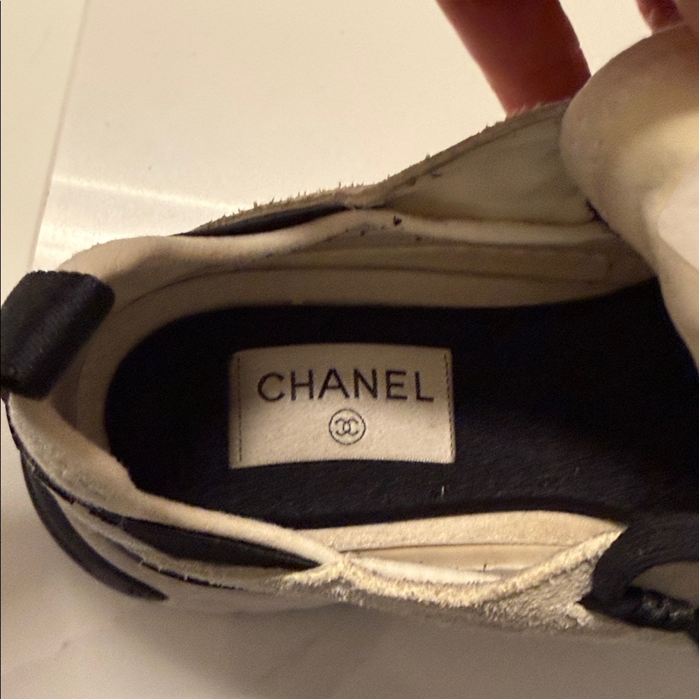 CHANEL Women's Black and Cream Sneakers - Picture 3 of 5